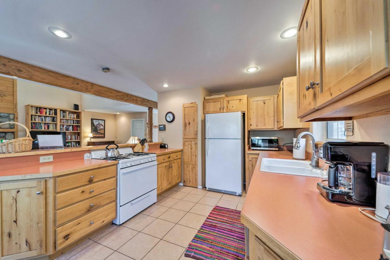 Scenic Riverside Cabin In Ruidoso With Deck And Grill! Esterno foto